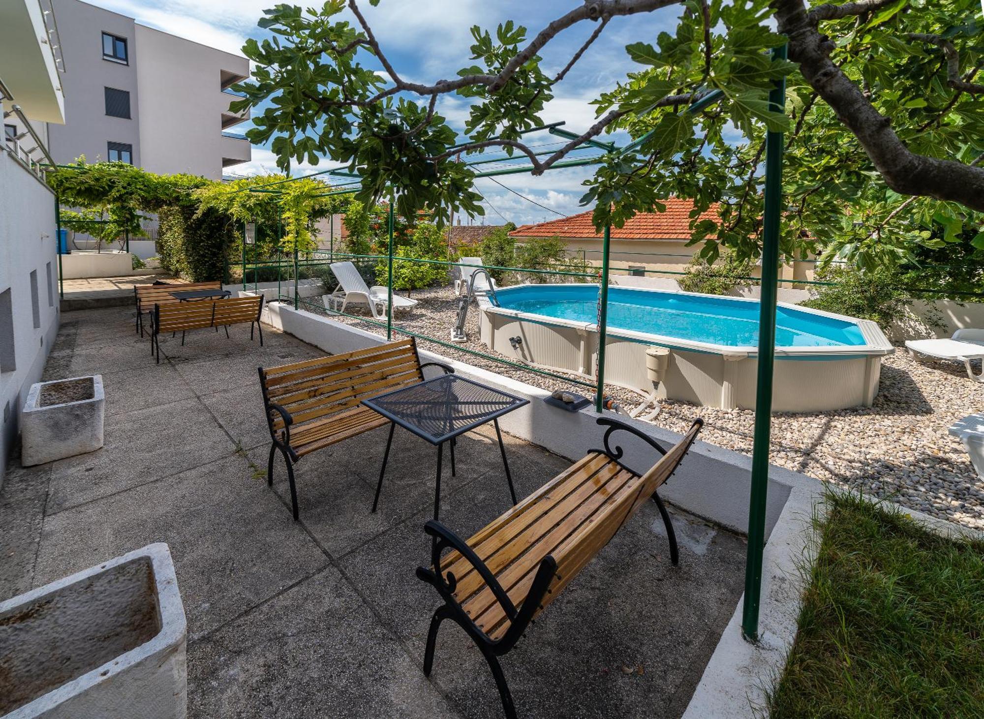 Apartments Turtle Gardens Makarska Eksteriør bilde
