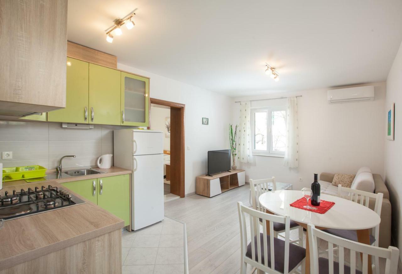 Apartments Turtle Gardens Makarska Eksteriør bilde