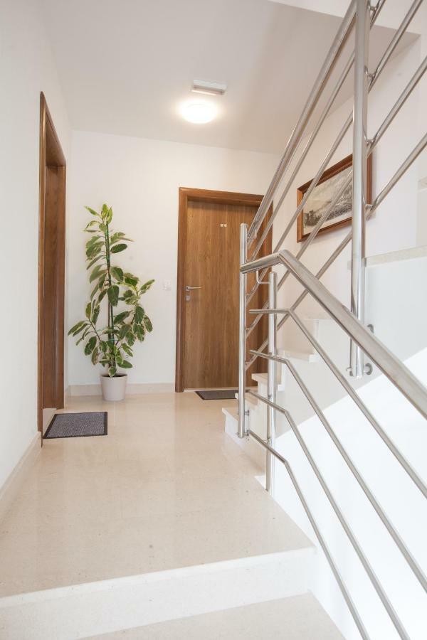 Apartments Turtle Gardens Makarska Eksteriør bilde