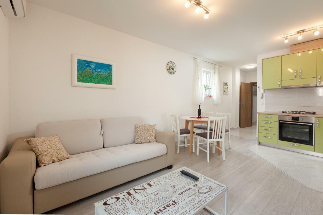 Apartments Turtle Gardens Makarska Eksteriør bilde